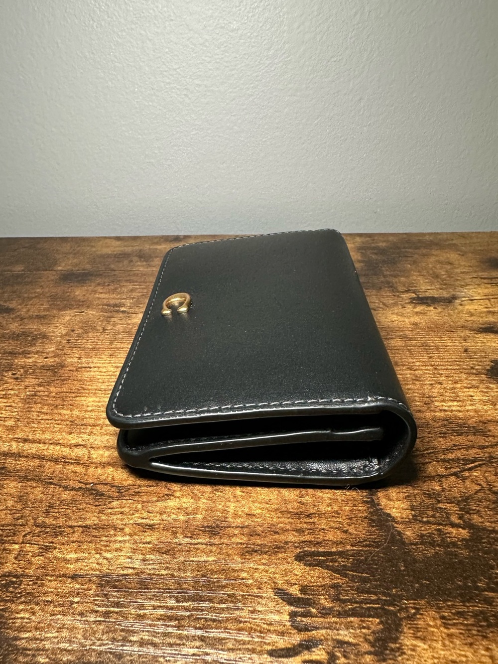 Coach Essential Slim Card Case - Picture 4 of 8